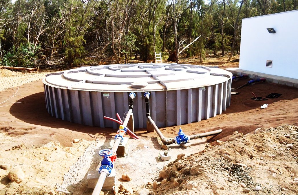 Colector de saneamiento y nuevo sistema de riego automatizado. Aeropuerto de Gran Canaria, España