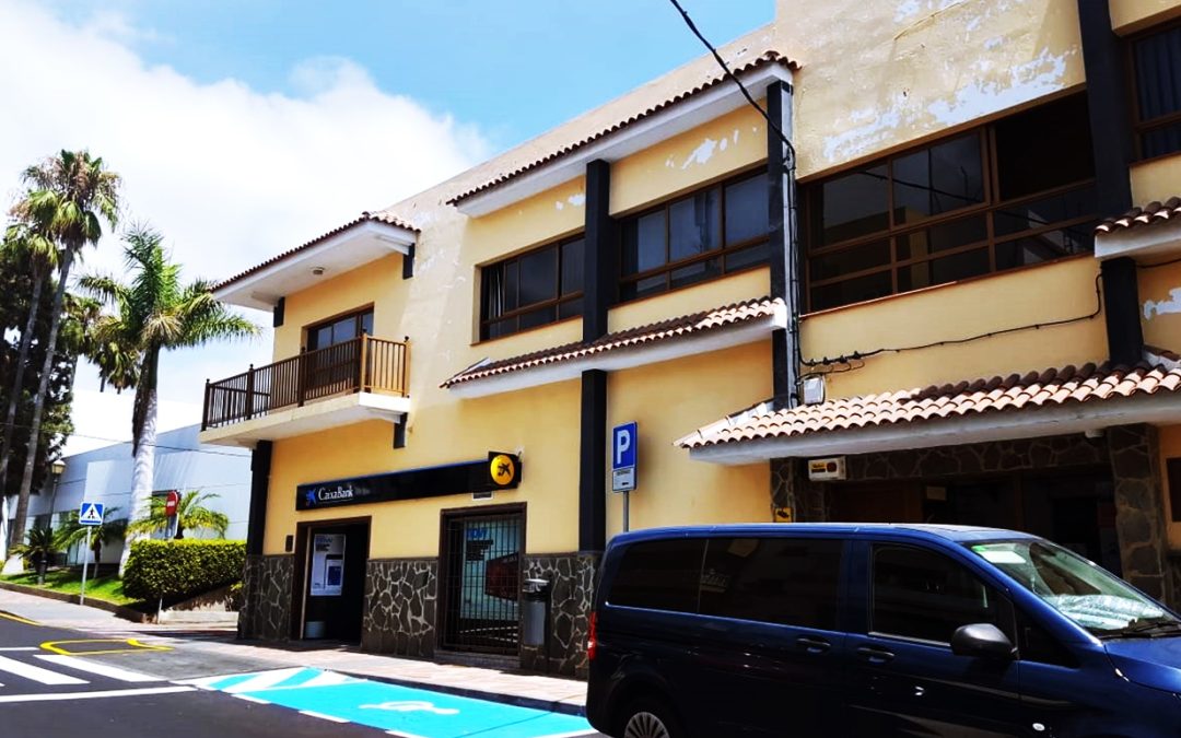 Reforma instalación eléctrica de BT en oficina Caixabank 1522 Arona. Avenida de la Constitución, Arona, Tenerife, España