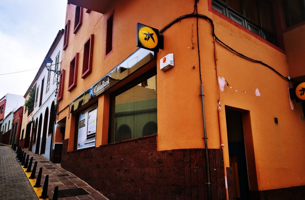 Reforma instalación eléctrica de BT en oficina Caixabank 6755 Vallehermoso. Calle Plaza de la Constitución, Vallehermoso, La Gomera, España