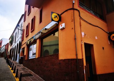 Reforma instalación eléctrica de BT en oficina Caixabank 6755 Vallehermoso. Calle Plaza de la Constitución, Vallehermoso, La Gomera, España