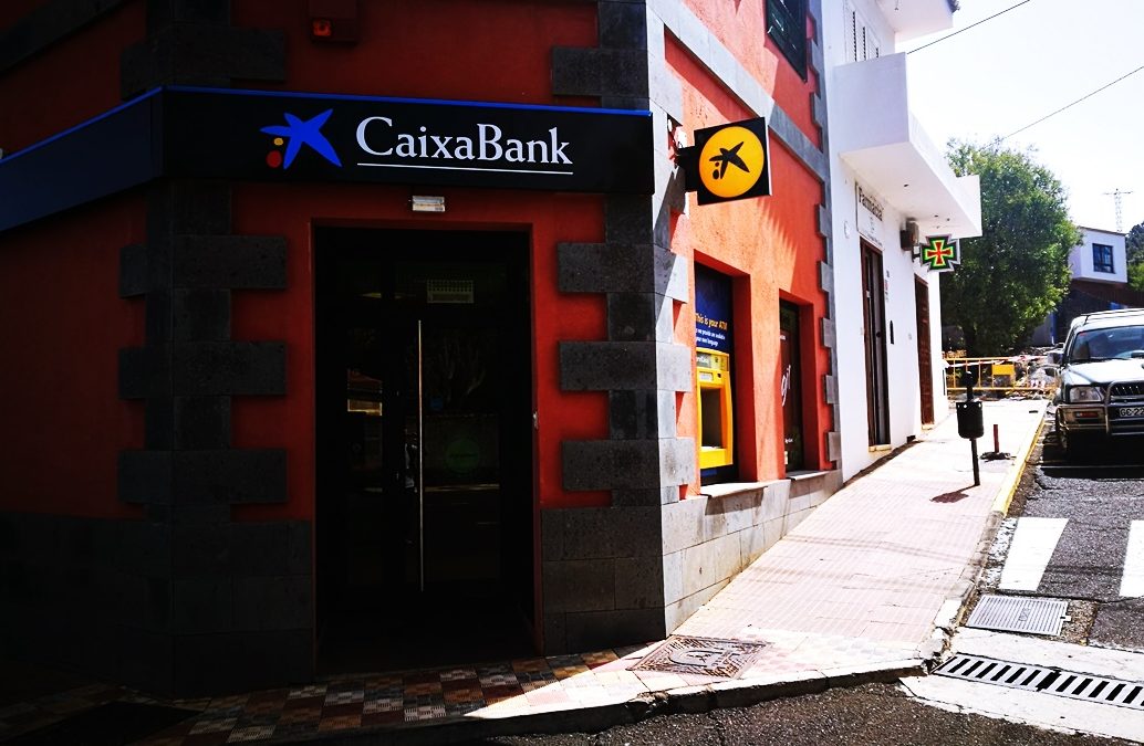 Reforma instalación eléctrica de BT en oficina Caixabank 7114 Puntagorda. Calle Lug Pinar, Puntagorda, La Palma, España