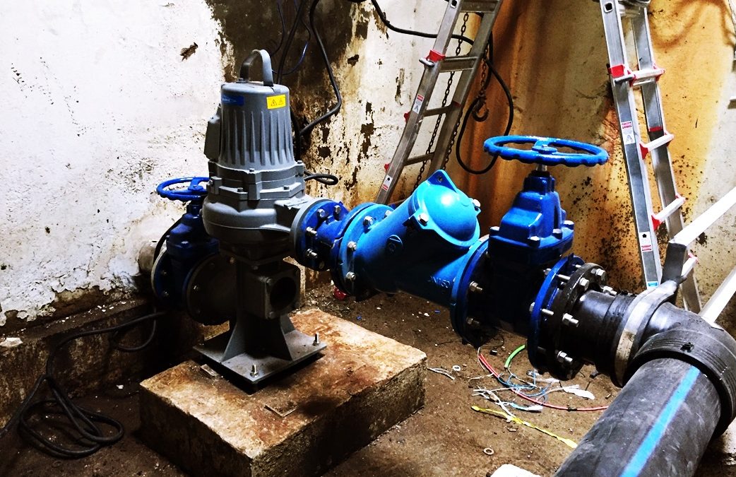 Reforma de pozos de bombeo de aguas residuales. Aeropuerto de Gran Canaria, España