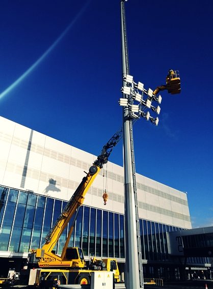 Mejora de la iluminación de plataforma de aeronaves. Aeropuerto de Gran Canaria, España